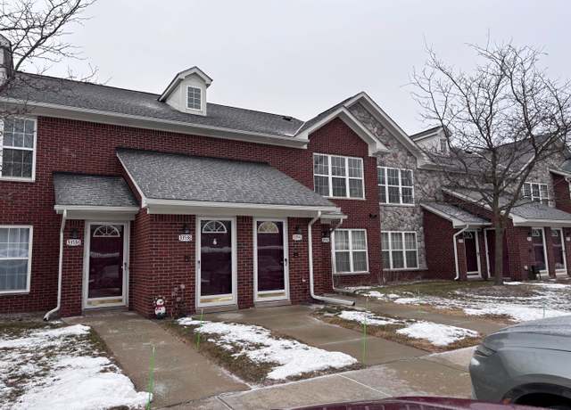 Property at 33540 Utica Rd #13, Fraser, MI 48026, 2 beds, 2 baths