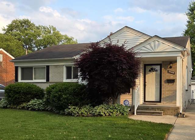 Property at 23018 Englehardt St, St Clair Shores, MI 48080, 3 beds, 1.5 baths
