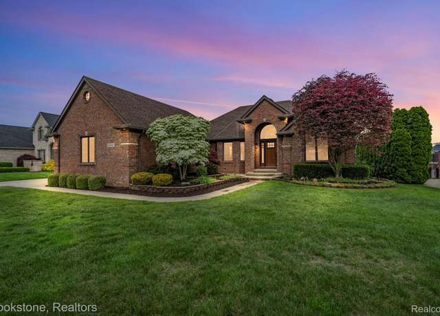 Property at 26569 Autumn Lake Dr, Chesterfield, MI 48051, 3 beds, 2.5 baths