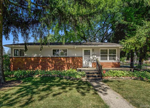 Property at 1210 Desoto Ave, Ypsilanti, MI 48198, 3 beds, 1 bath