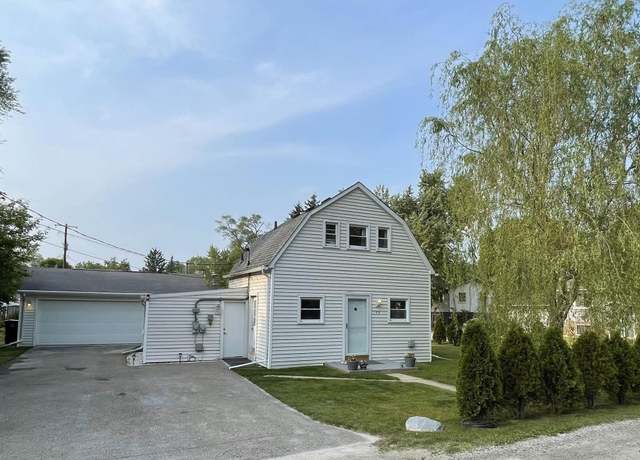 Property at 149 Ridge Rd, Whitmore Lake, MI 48189, 1 bed, 1.5 baths