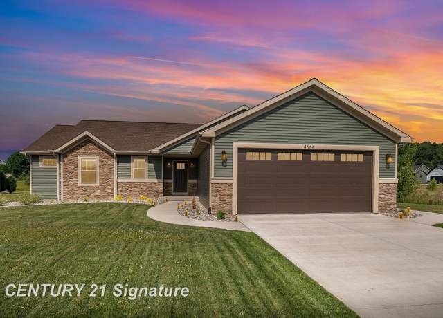 Property at 4664 N West View Dr, Bay City, MI 48706, 2 beds, 2 baths