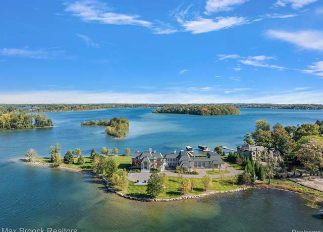 Property at 3251 W Shore Dr, Orchard Lake Village, MI 48324, 5 beds, 8.5 baths