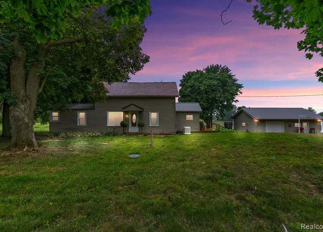 Property at 2410 S Coldwater Rd, Mount Pleasant, MI 48858, 3 beds, 2 baths