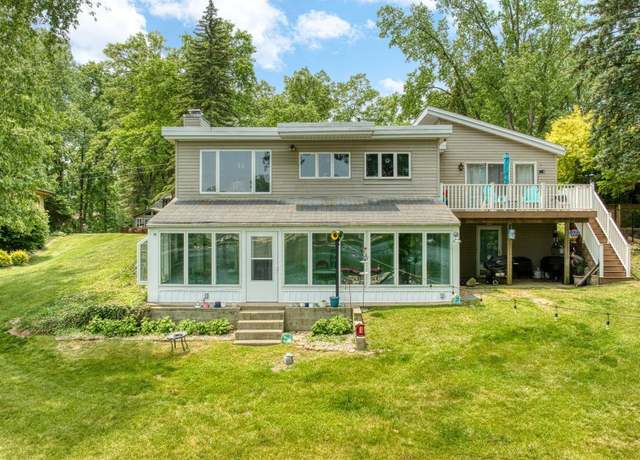 Property at 11572 Grand Point Dr, Jerome, MI 49249, 4 beds, 3 baths