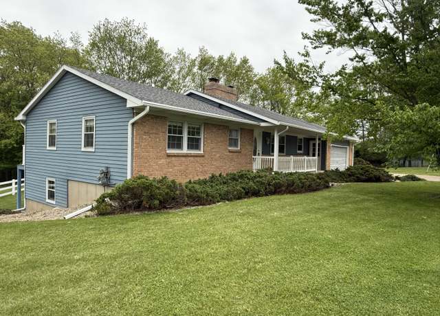 Property at 12498 Daling Ct NW, Grand Rapids, MI 49534, 4 beds, 2 baths