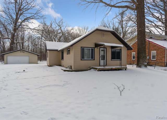 Property at 4322 Springfield St, Burton, MI 48509, 2 beds, 1 bath