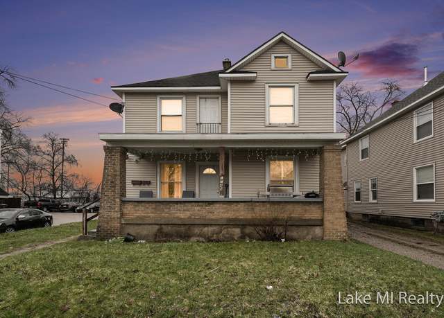 Property at 1746 Godfrey Ave SW, Wyoming, MI 49509, 4 beds