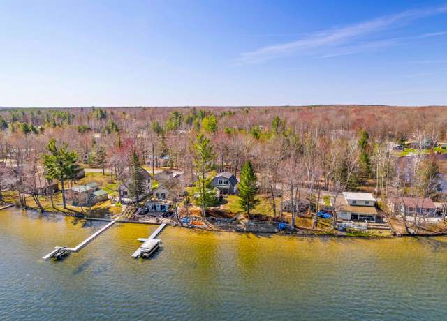 Property at 7609 Shore Dr NE, Kalkaska, MI 49659, 3 beds, 2 baths