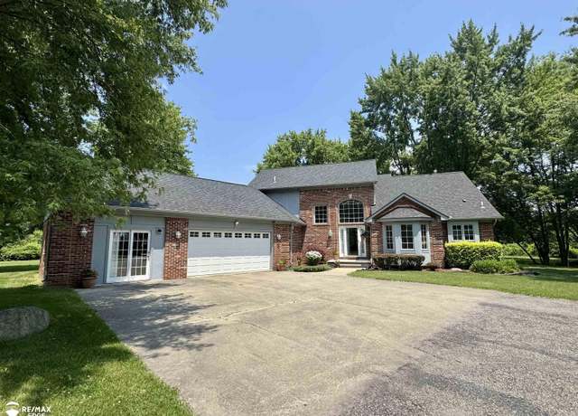 Property at 29251 Private Dr, Chesterfield, MI 48047, 4 beds, 2.5 baths