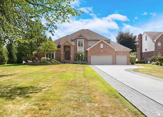 Property at 17879 Cardinal Ave, Grosse Ile Township, MI 48138, 4 beds, 3.5 baths