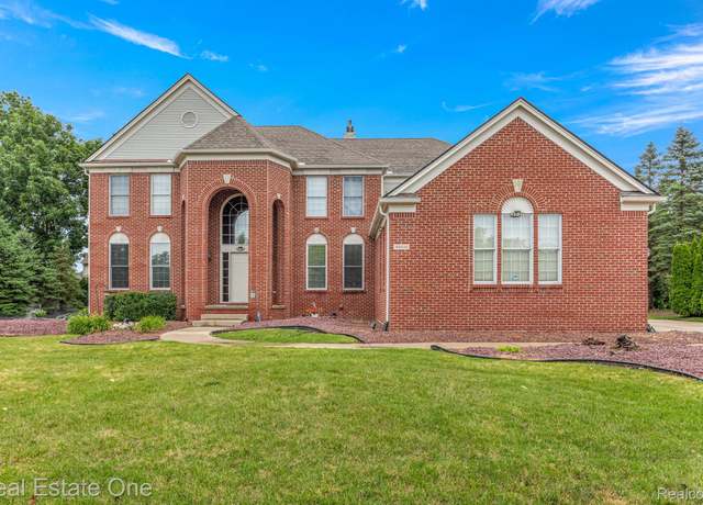 Property at 48416 Manhattan Cir, Canton, MI 48188, 4 beds, 5 baths