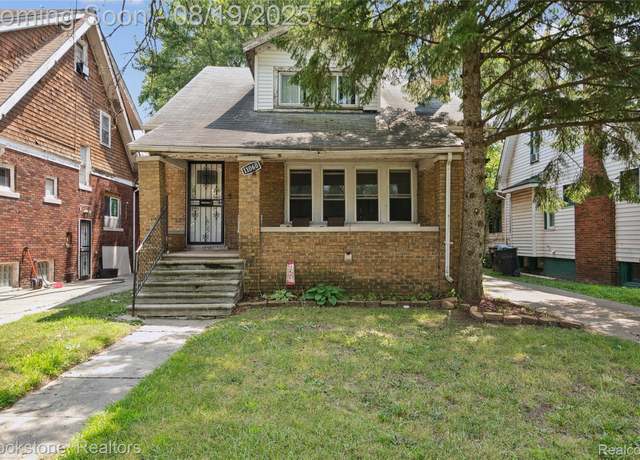 Property at 11060 Wilshire Dr Dr, Detroit, MI 48213, 5 beds, 1.5 baths