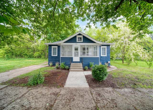 Property at 130 N Horton St, Jackson, MI 49202, 2 beds, 1 bath