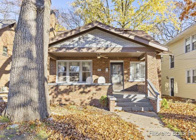 Property at 922 Calvin Ave SE, Grand Rapids, MI 49506, 3 beds, 2.5 baths