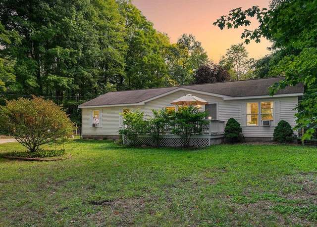 Photo of 10890 Vans, Fife Lake Twp, MI 49633
