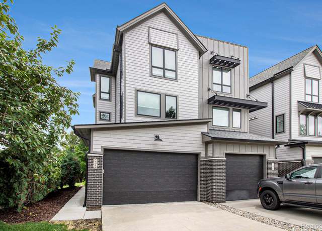 Property at 292 N 1st St, Brighton, MI 48116, 4 beds, 3.5 baths