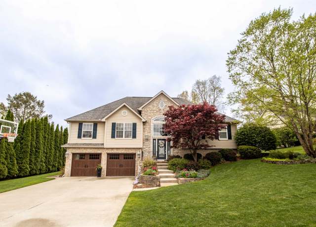 Property at 5221 Whittaker Trl, Linden, MI 48451, 4 beds, 3 baths