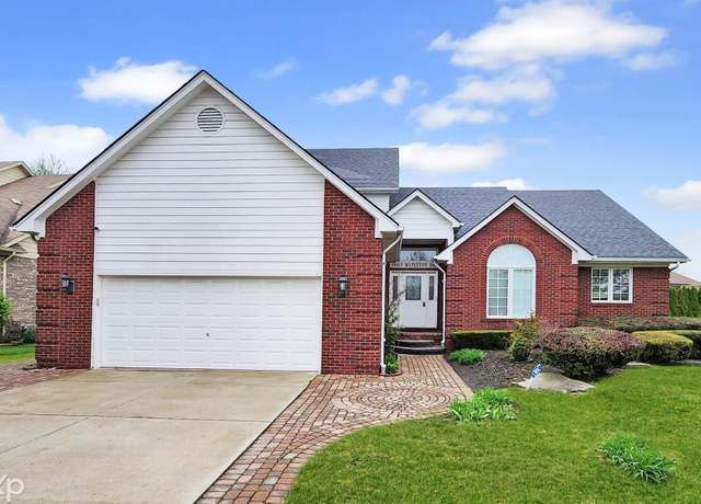 Property at 19913 Mapleton Dr, Macomb, MI 48044, 4 beds, 2.5 baths
