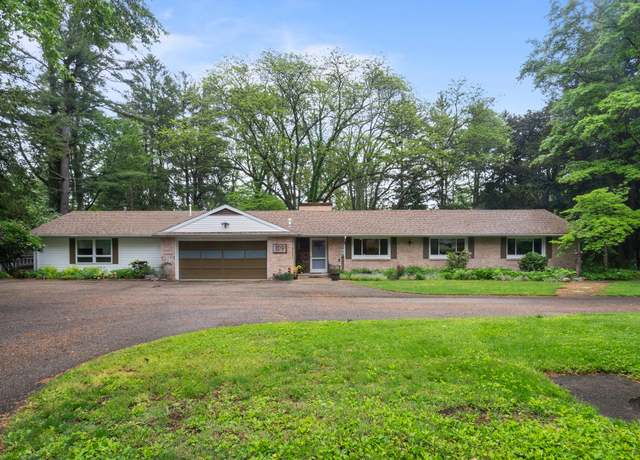 Property at 1119 Wesaw Rd, Niles, MI 49120, 4 beds, 3 baths