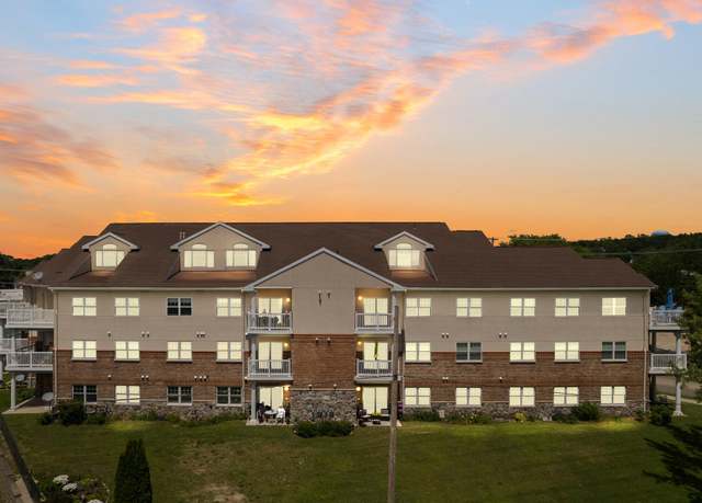 Property at 301 N Lake St #104, Cadillac, MI 49601, 2 beds, 2 baths