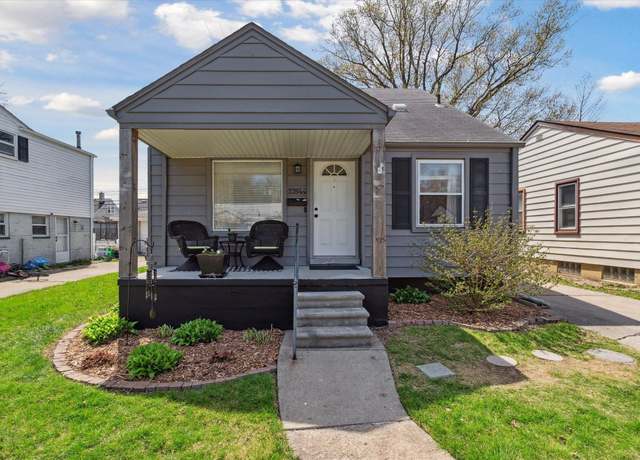 Property at 22644 Maxine St, St Clair Shores, MI 48080, 3 beds, 1 bath