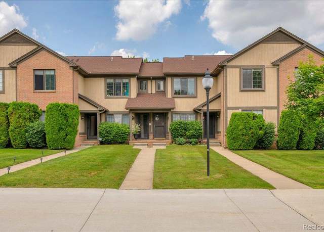 Property at 1574 Meadow Side Dr, Commerce Twp, MI 48307, 2 beds, 2 baths