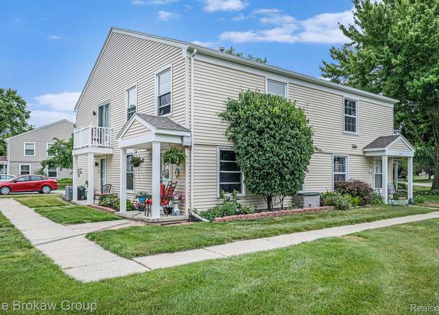 Property at 1445 Steeple Chase Ct, Davison, MI 48423, 2 beds, 1 bath