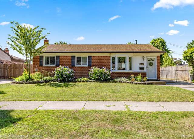 Property at 24739 Robin St, Taylor, MI 48180, 3 beds, 2 baths