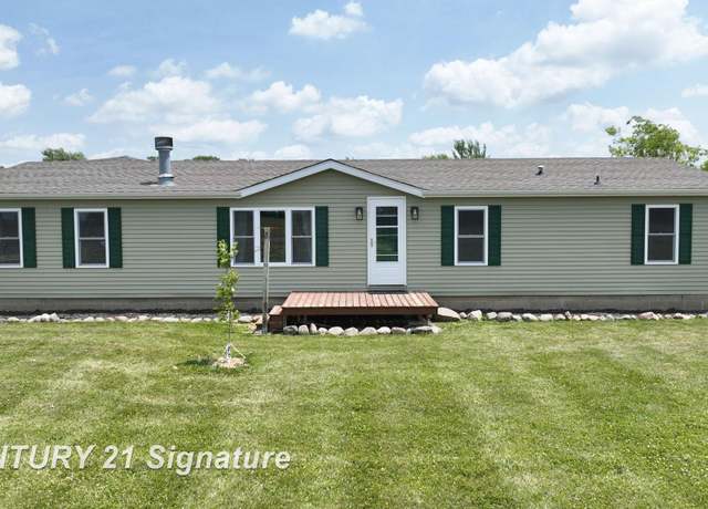 Property at 2774 N Durand Rd, Corunna, MI 48817, 4 beds, 2 baths