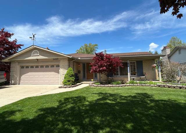 Property at 14820 Old Town Dr, Riverview, MI 48193, 5 beds, 2.5 baths