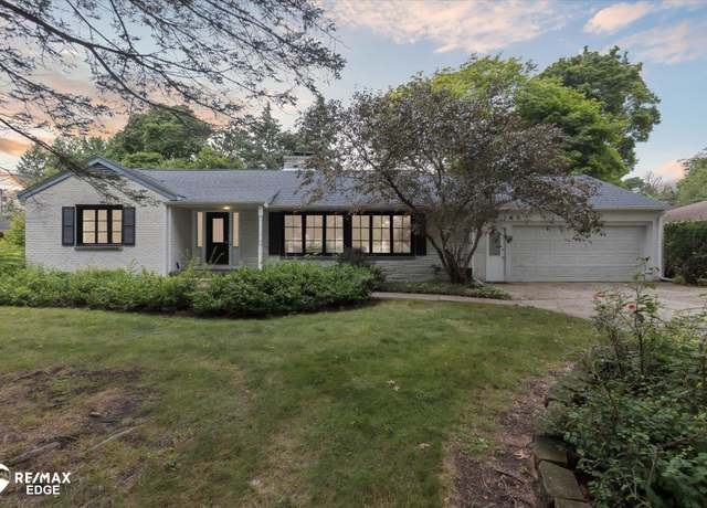 Property at 3312 Hawthorne Dr, Flint, MI 48503, 2 beds, 3 baths