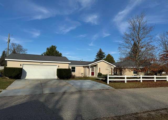 Property at 5520 SW Boardman, South Boardman, MI 49680, 3 beds, 1 bath