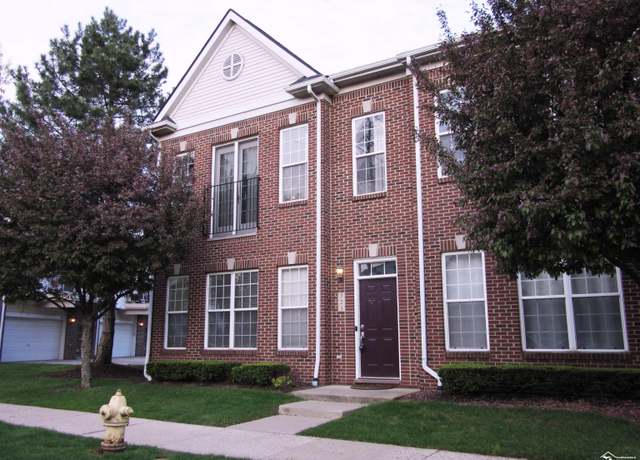 Property at 323 Kaye Lani Ave, Monroe, MI 48161, 3 beds, 1.5 baths