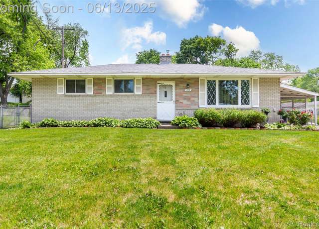 Property at 772 Robbinann Dr, Waterford, MI 48328, 3 beds, 3 baths