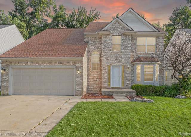 Property at 2385 Cedar Knoll Dr, Troy, MI 48083, 4 beds, 2.5 baths