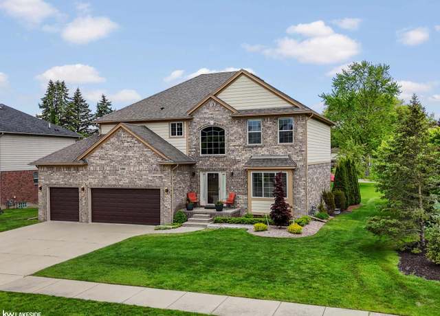 Property at 53989 Connor Dr, New Baltimore, MI 48051, 4 beds, 2.5 baths