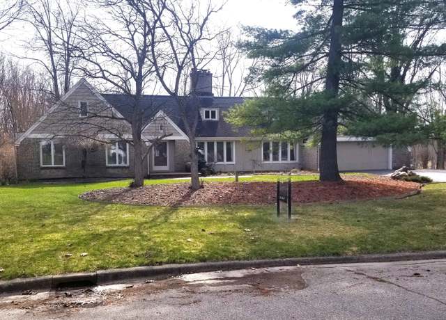 Property at 4717 Mohican Ln, Okemos, MI 48864, 5 beds, 5 baths