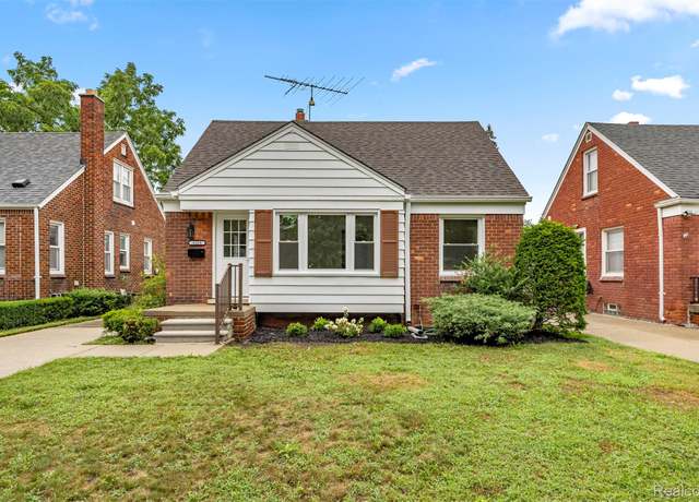 Property at 3354 Mckinley St, Dearborn, MI 48124, 3 beds, 1.5 baths