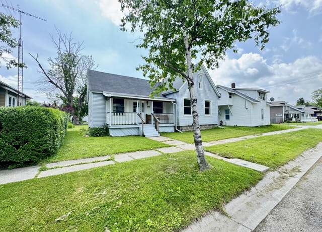 Property at 1128 White St, Port Huron, MI 48060, 3 beds, 1.5 baths