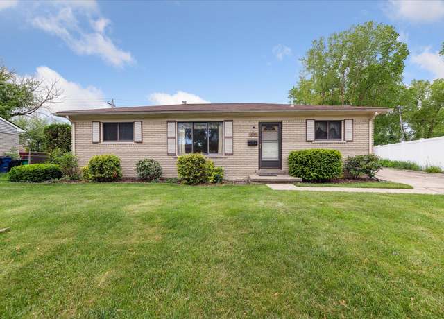 Property at 33571 Lancashire St, Westland, MI 48185, 3 beds, 1 bath