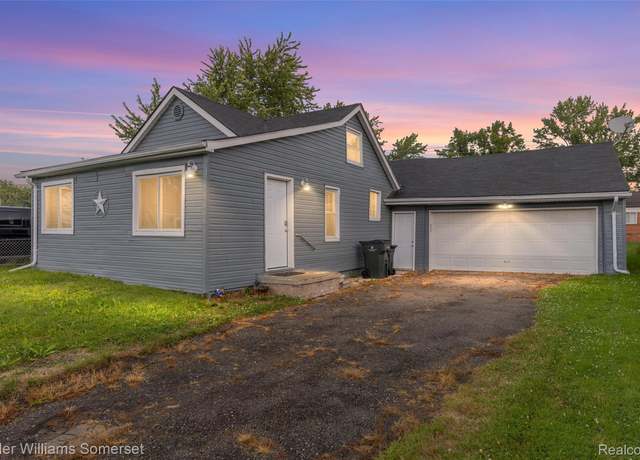 Property at 22937 Detour St, St Clair Shores, MI 48082, 3 beds, 1 bath