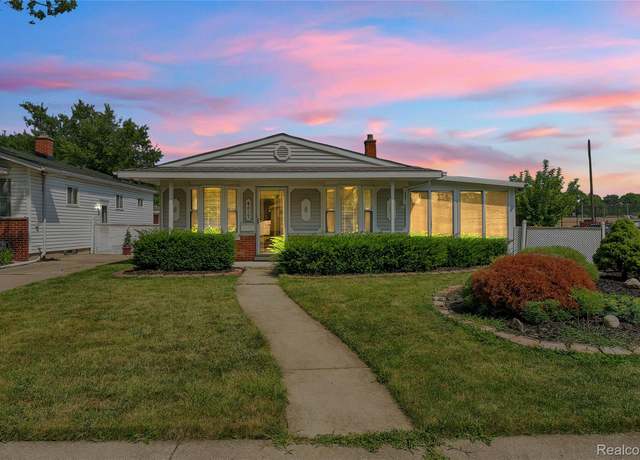 Property at 4517 Culver St, Dearborn Heights, MI 48125, 3 beds, 1.5 baths