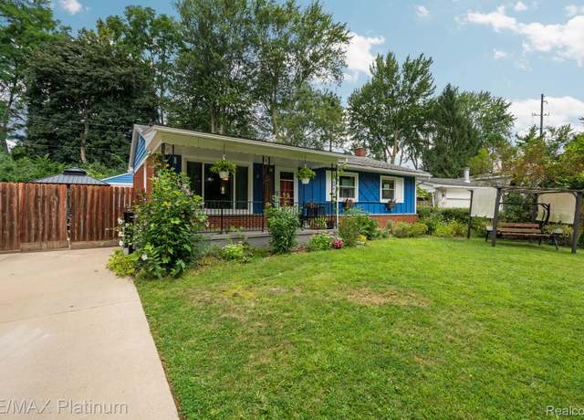Property at 6 Salem Court Ct, Ann Arbor, MI 48104, 3 beds, 1.5 baths