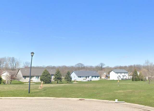 Property at 5442 Meadow Creek Ct, Flint, MI 48532