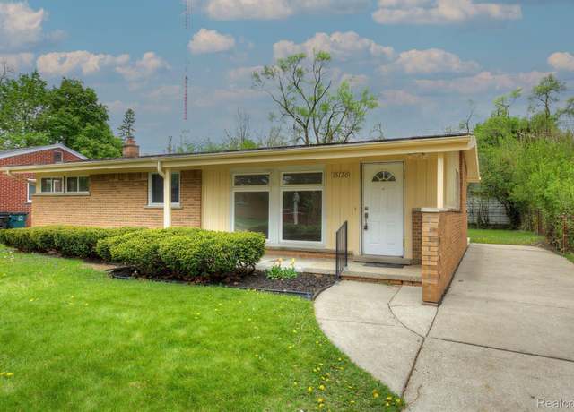 Property at 15120 Northfield Blvd, Oak Park, MI 48237, 3 beds, 1.5 baths