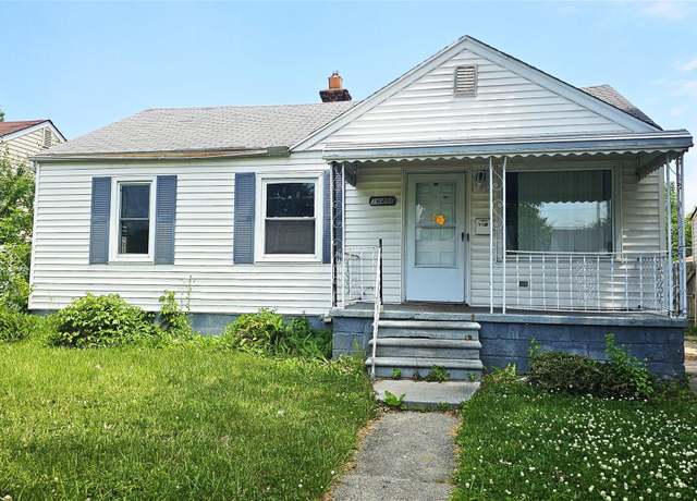 Property at 26400 Blumfield St, Roseville, MI 48066, 3 beds, 1 bath