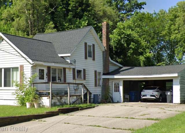 Property at 1131 Airway, Troy, MI 48327, 3 beds, 1 bath