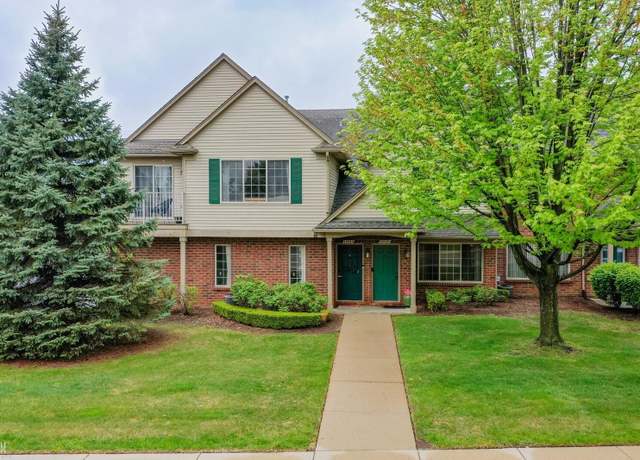 Property at 45537 Hidden View Ct, Utica, MI 48315, 2 beds, 2 baths