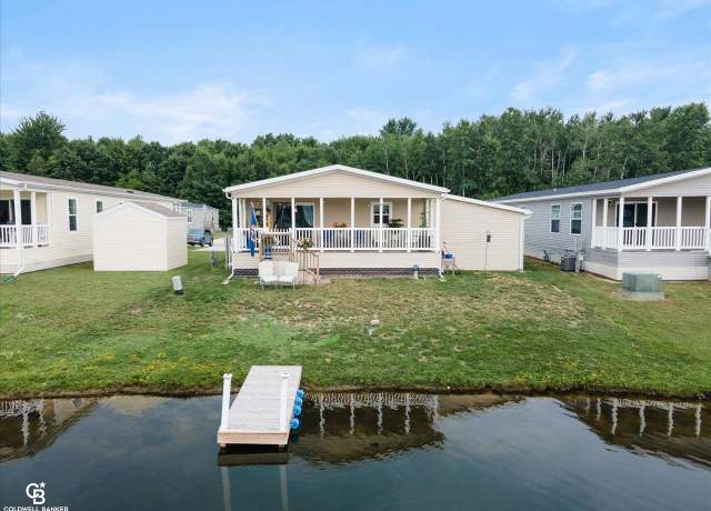 Property at 6281 Square Lake Dr, Kimball, MI 48074, 3 beds, 2 baths